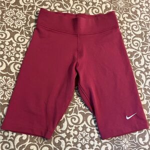 NWOT Nike Sportswear Classic High Waisted 8” Biker Shorts